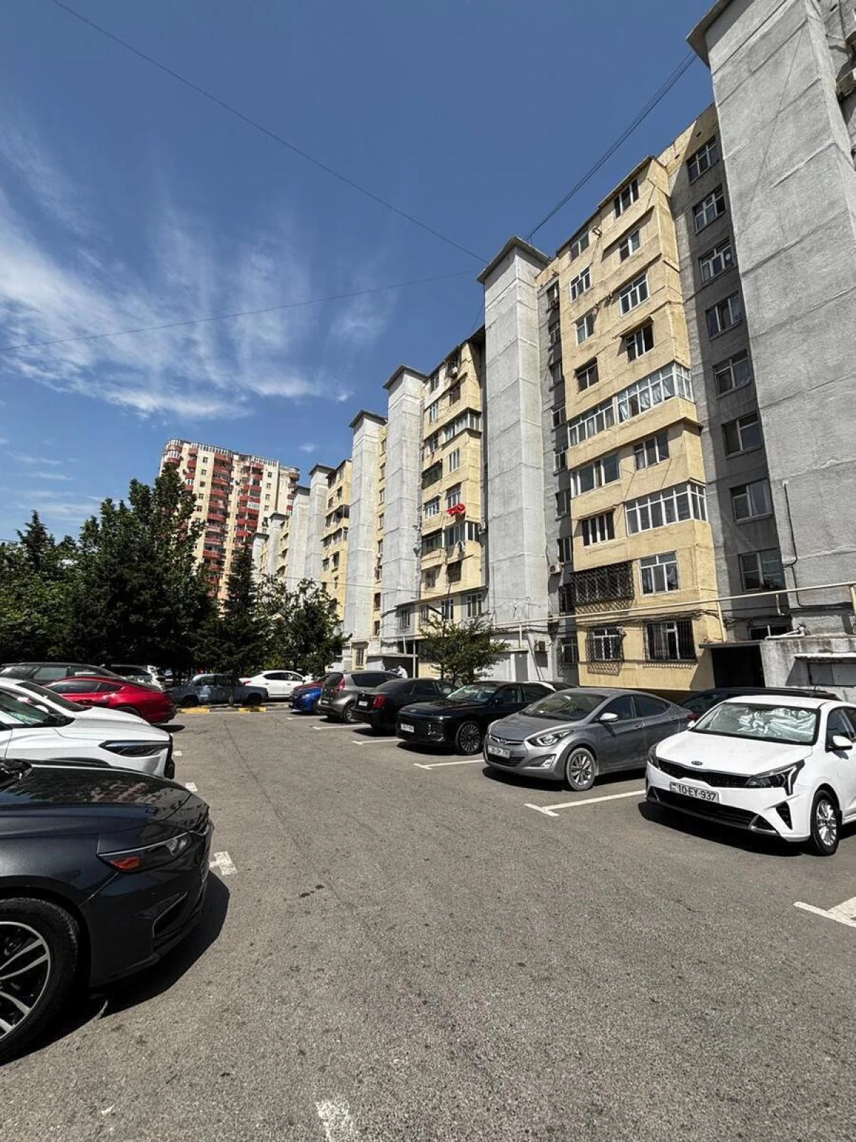 Satılır 2 otaqlı mənzil 60.7 m²