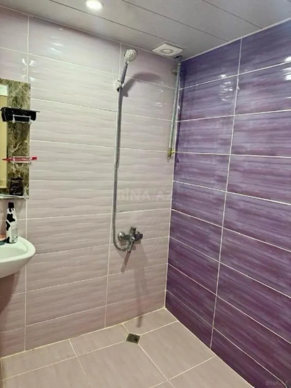 Satılır 2 otaqlı mənzil 60.7 m²