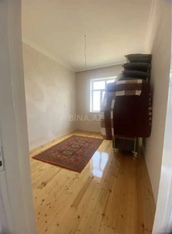 Satılır 8 otaqlı həyət evi 528 m²