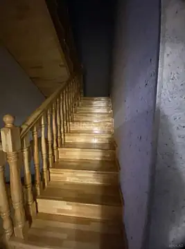 Satılır 8 otaqlı həyət evi 528 m²