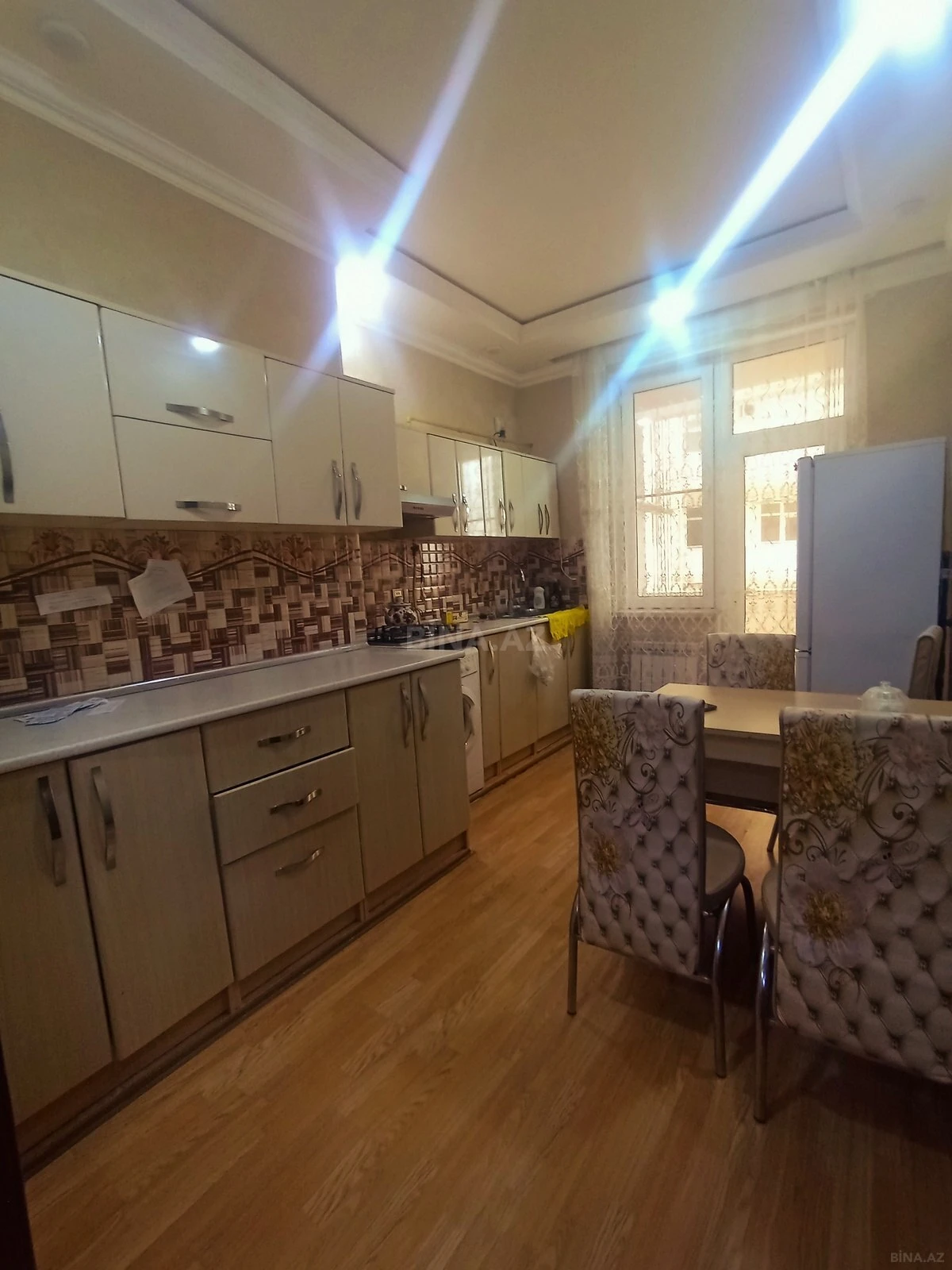 Kirayə verilir 2 otaqlı mənzil 60 m²