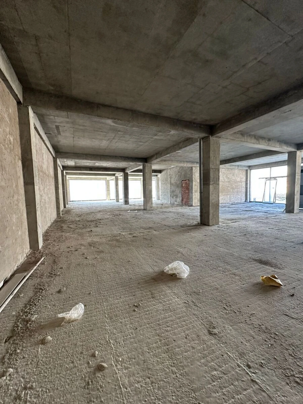 Satılır obyekt 460 m²