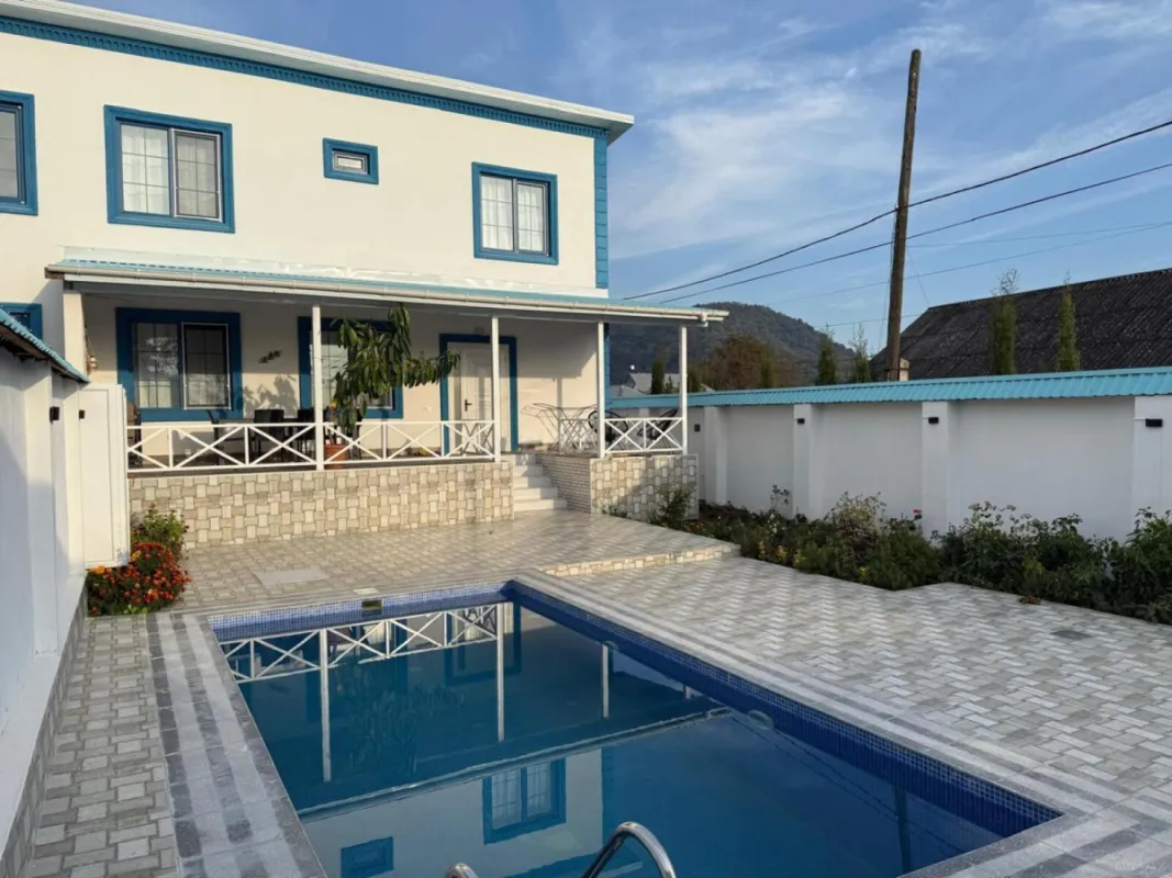 Kirayə verilir 4 otaqlı həyət evi 120 m²