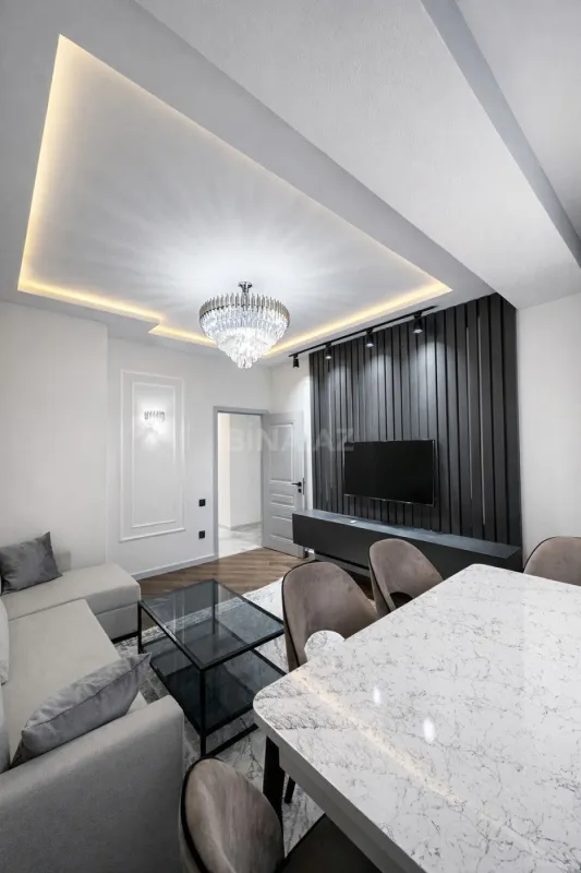 Satılır 2 otaqlı mənzil 88 m²