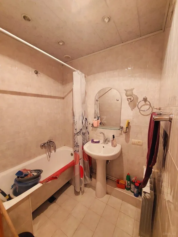 Satılır 2 otaqlı mənzil 65 m²