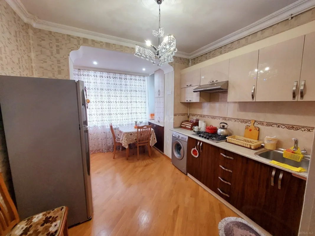 Satılır 2 otaqlı mənzil 65 m²