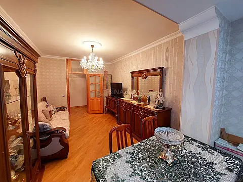Satılır 2 otaqlı mənzil 65 m²