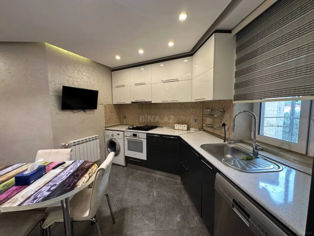 Satılır 3 otaqlı mənzil 92 m²