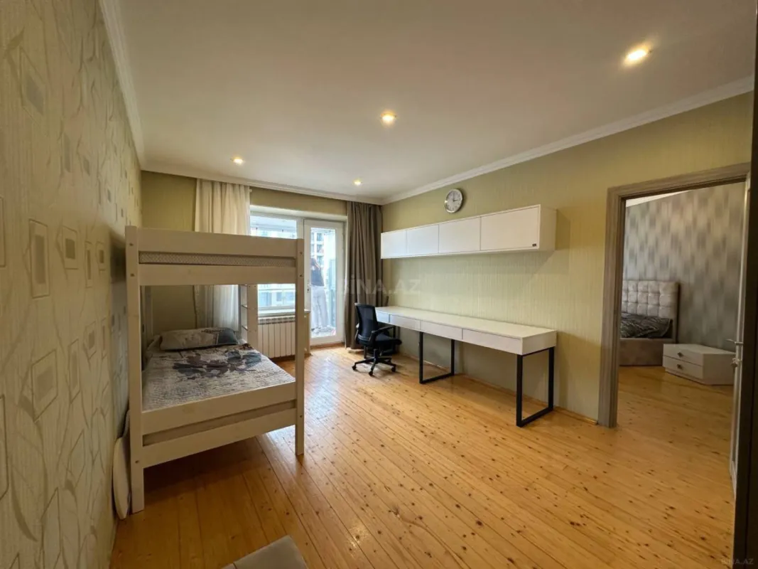 Satılır 3 otaqlı mənzil 92 m²