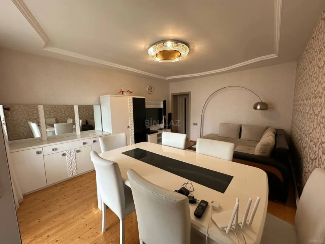 Satılır 3 otaqlı mənzil 92 m²