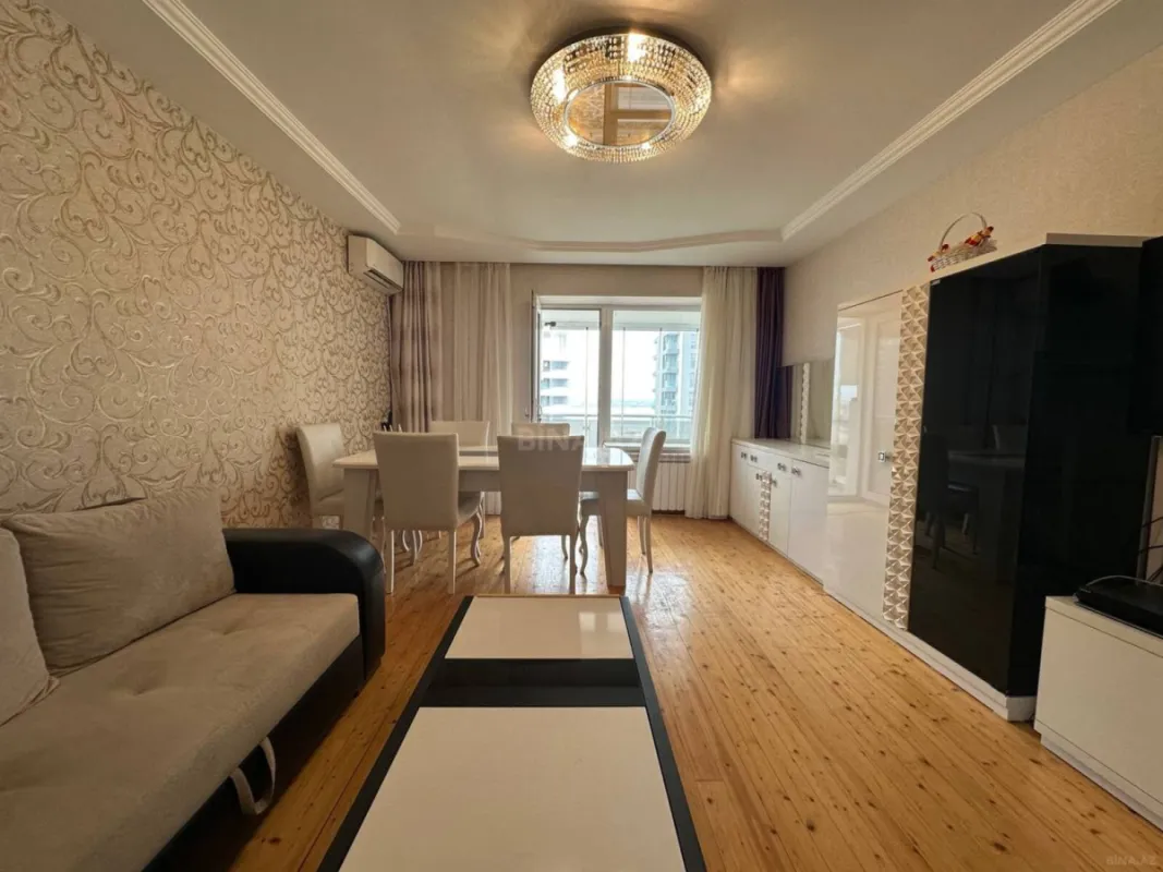 Satılır 3 otaqlı mənzil 92 m²
