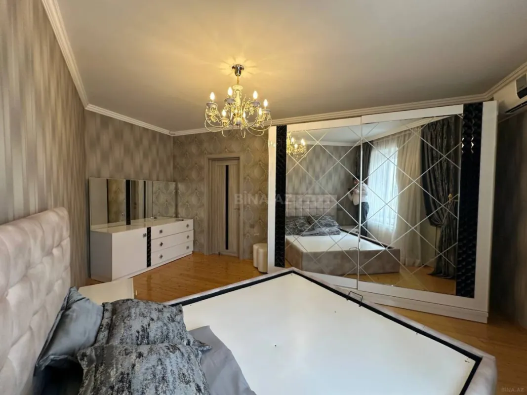 Satılır 3 otaqlı mənzil 92 m²