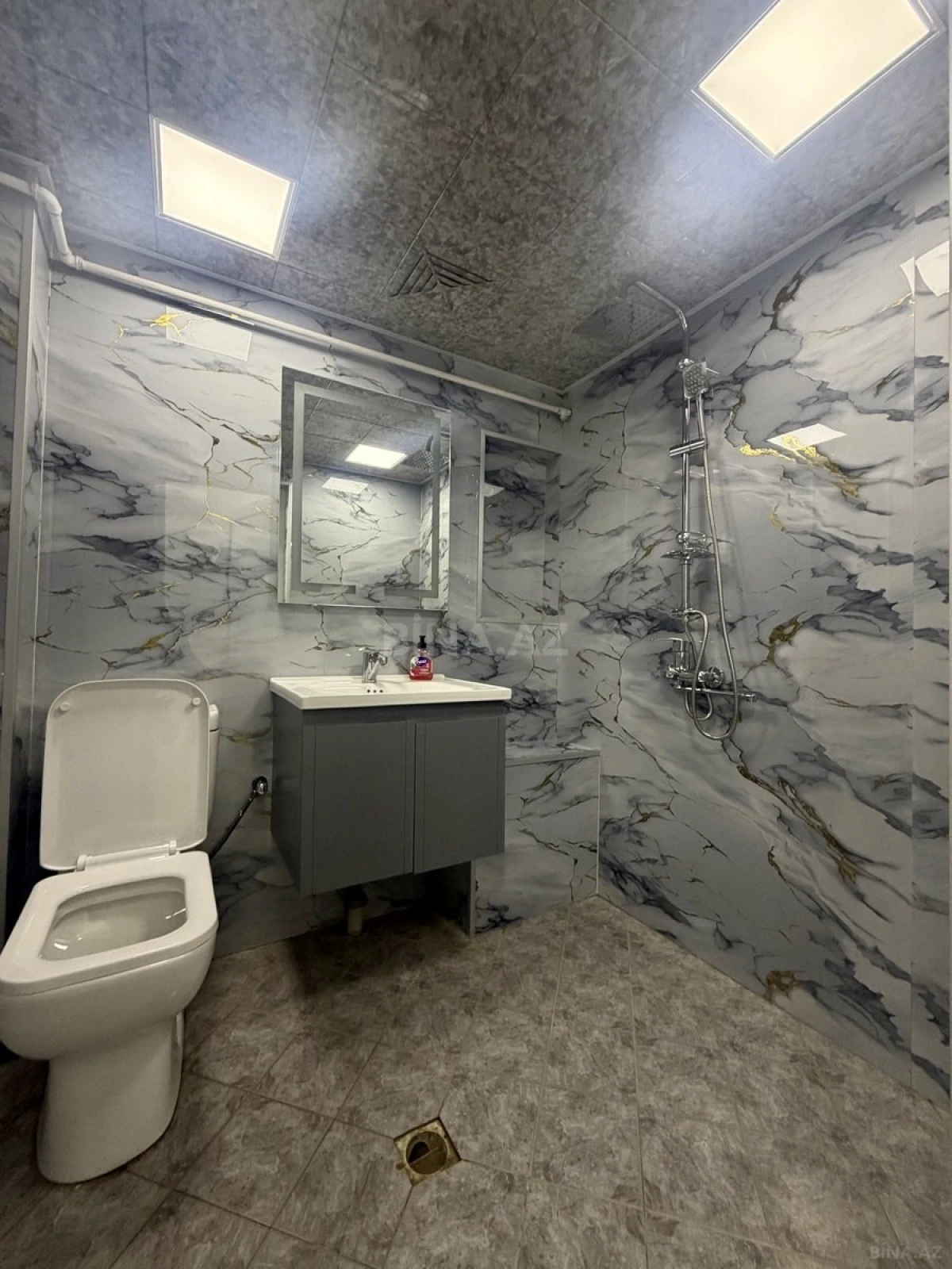 Satılır 2 otaqlı mənzil 38 m²