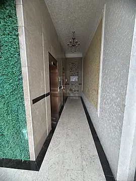 Satılır 4 otaqlı mənzil 130 m²