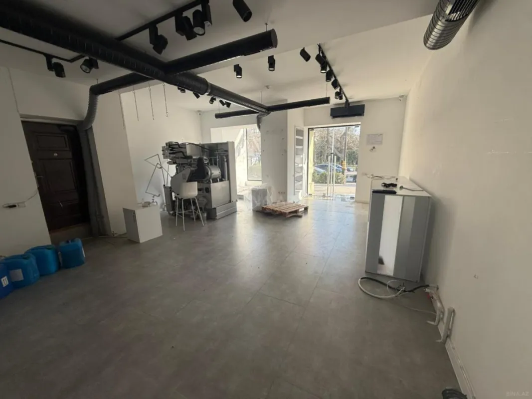 Kirayə verilir obyekt 65 m²