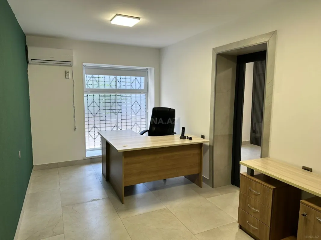 Kirayə verilir 4 otaqlı ofis 104 m²