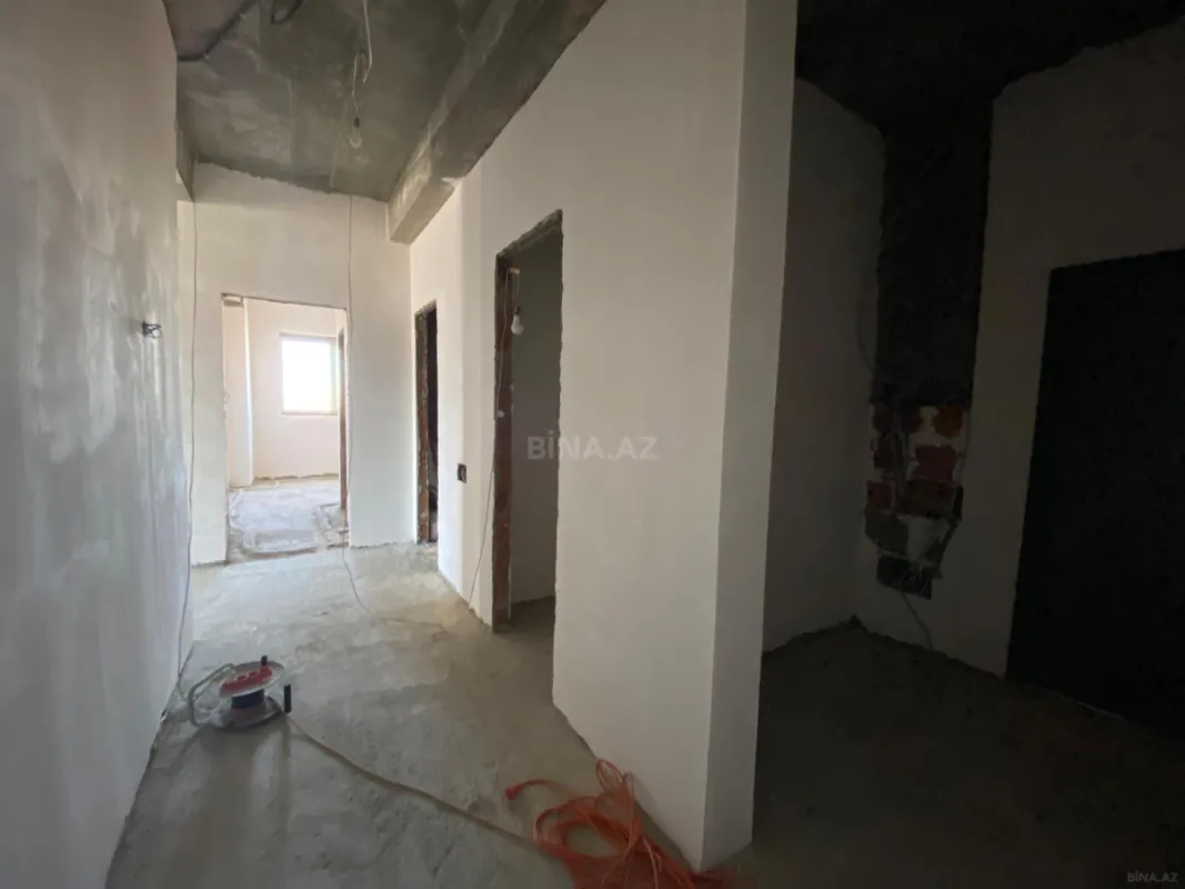 Satılır 3 otaqlı mənzil 157 m²