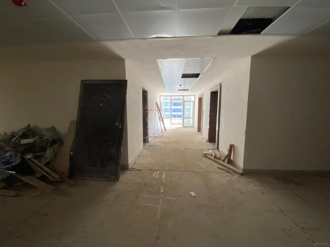 Satılır 3 otaqlı mənzil 157 m²