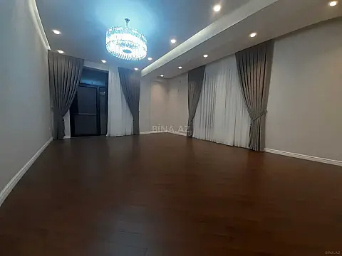 Kirayə verilir 4 otaqlı mənzil 150 m²