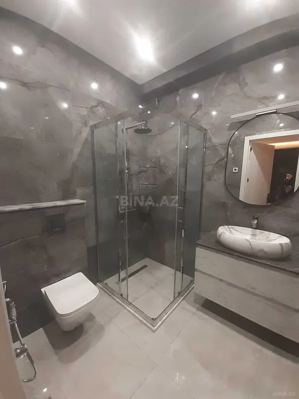 Kirayə verilir 4 otaqlı mənzil 150 m²