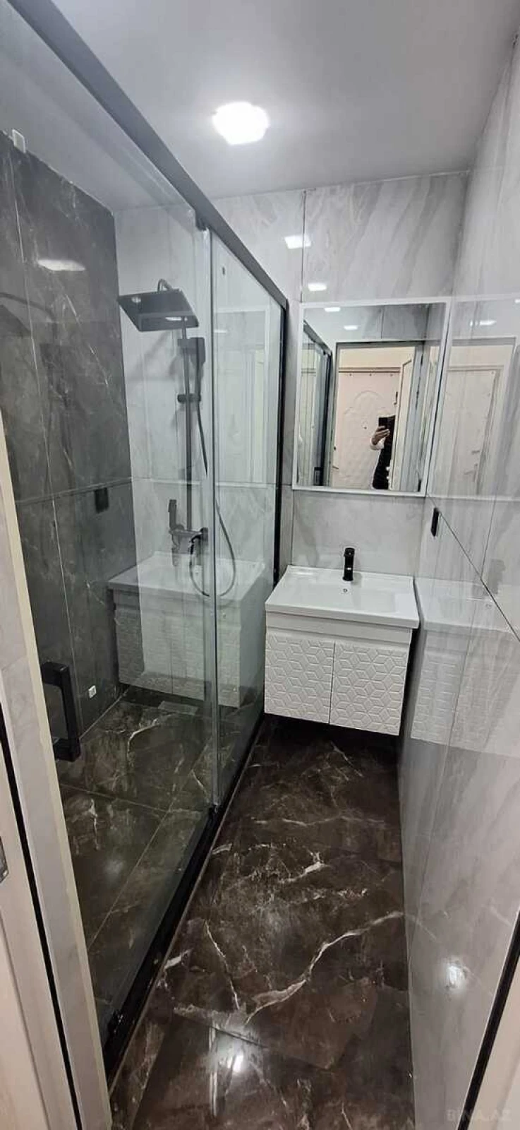 Satılır 2 otaqlı mənzil 58 m²