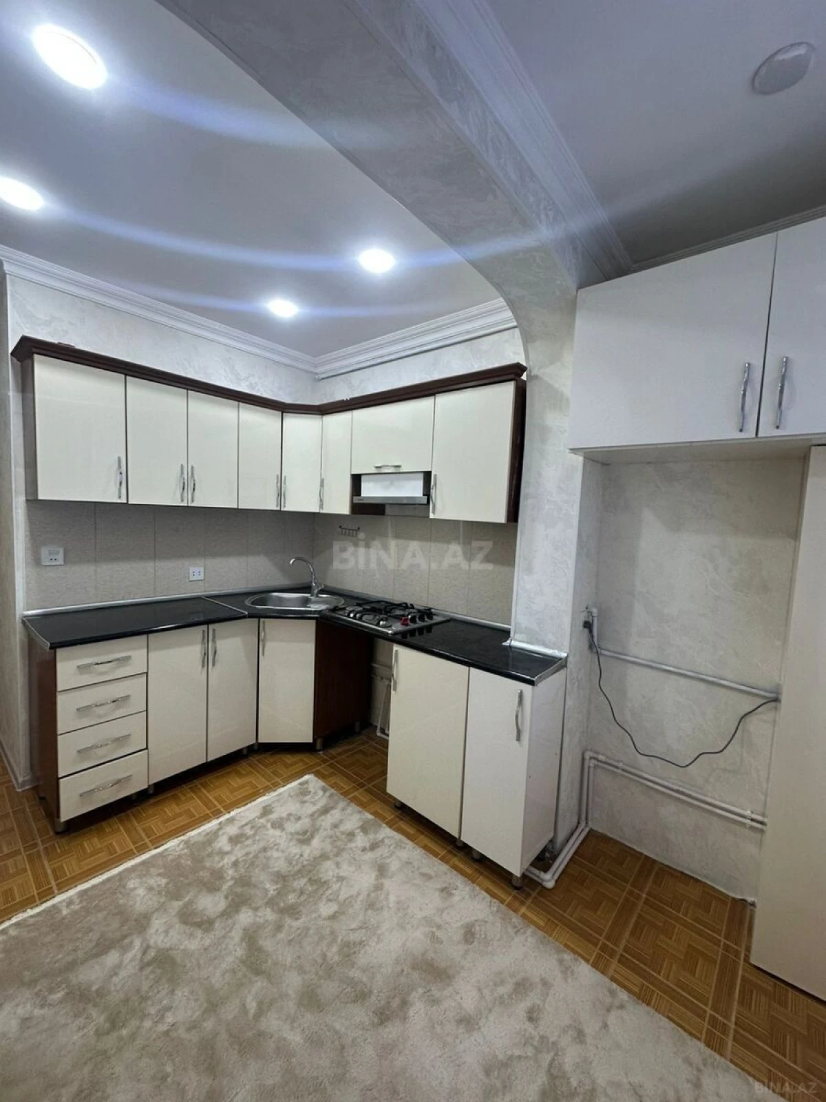 Satılır 2 otaqlı mənzil 58 m²
