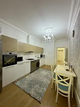 Satılır 2 otaqlı mənzil 111 m²
