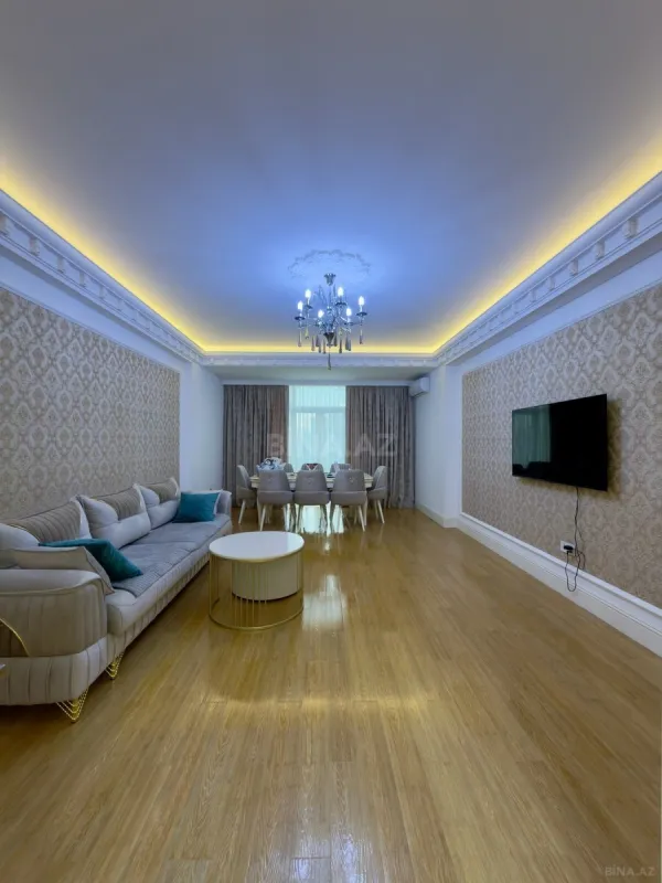 Satılır 2 otaqlı mənzil 111 m²