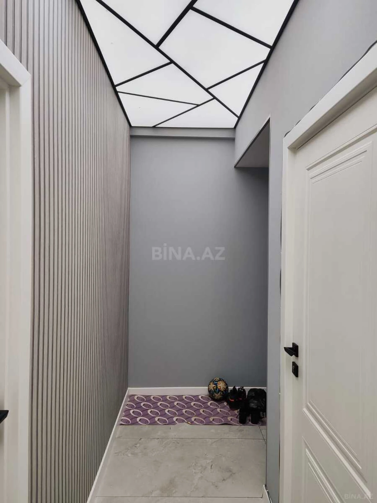 Satılır 2 otaqlı mənzil 52 m²