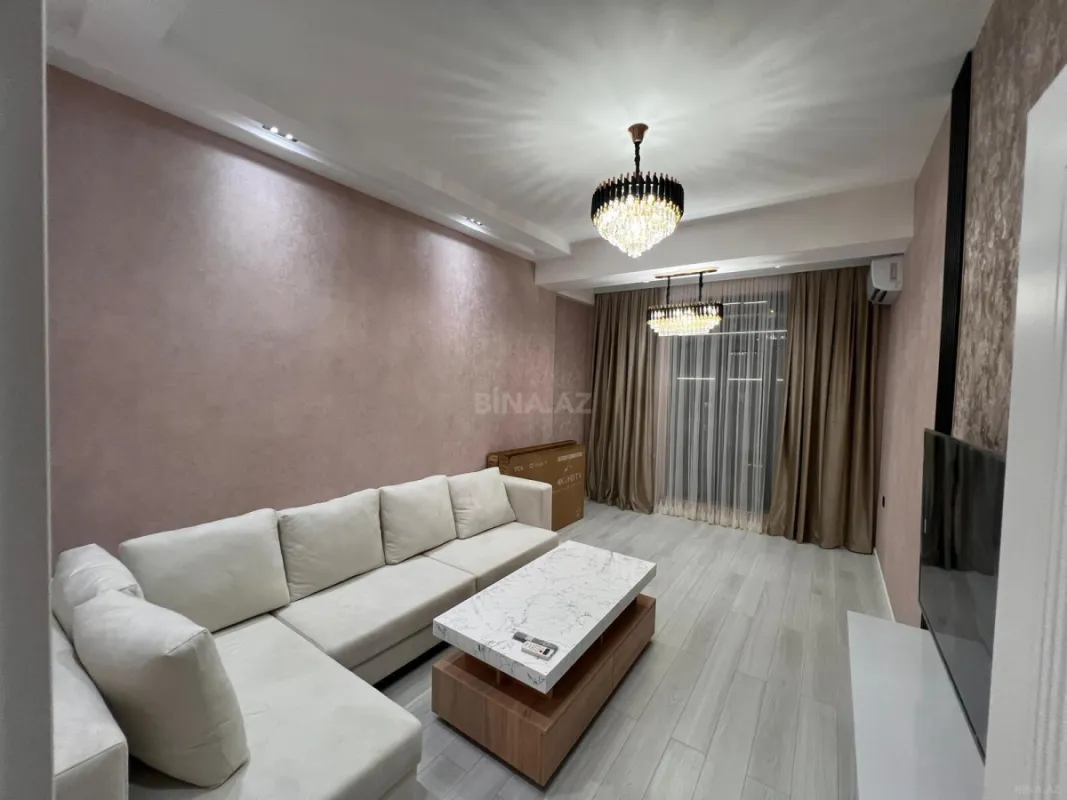 Kirayə verilir 2 otaqlı mənzil 70 m²