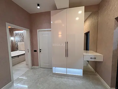 Kirayə verilir 2 otaqlı mənzil 70 m²