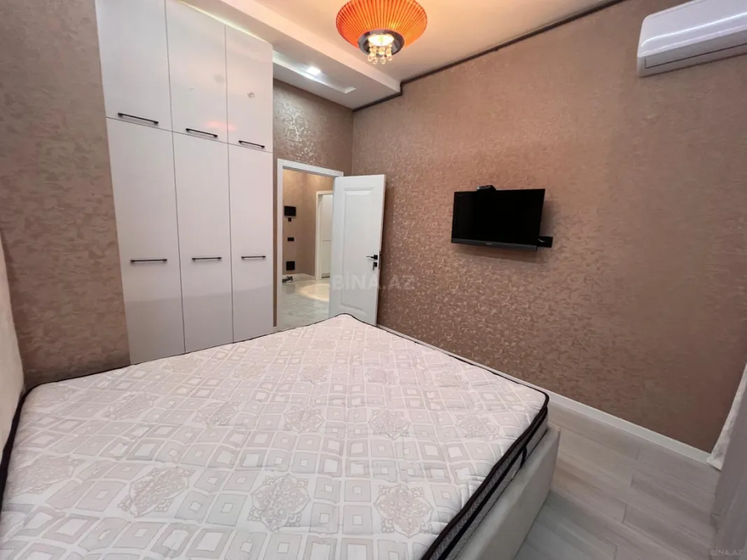 Kirayə verilir 2 otaqlı mənzil 70 m²