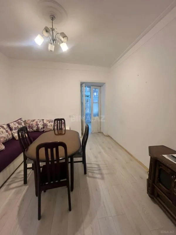 Kirayə verilir 2 otaqlı mənzil 60 m²