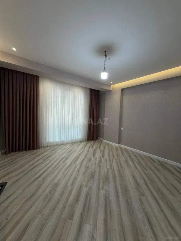 Satılır 3 otaqlı mənzil 115 m²