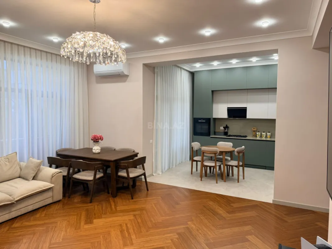 Satılır 3 otaqlı mənzil 127 m²