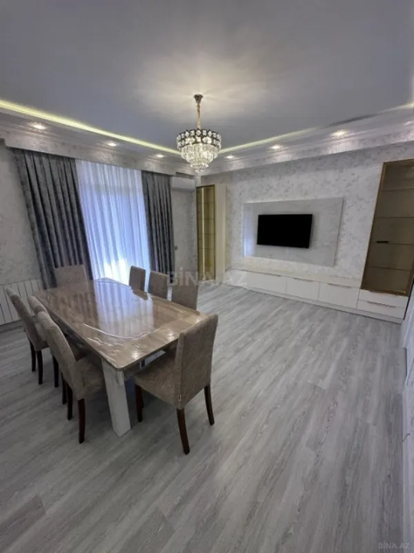 Kirayə verilir 3 otaqlı mənzil 115 m²