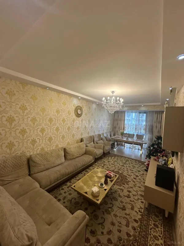 Satılır 4 otaqlı mənzil 139 m²