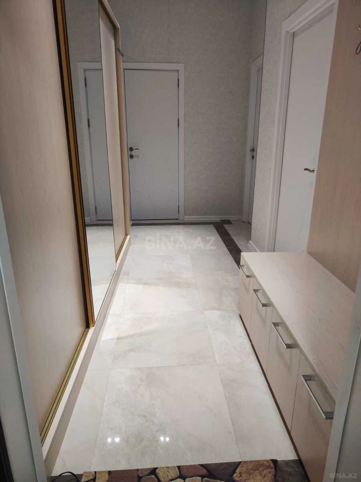 Kirayə verilir 3 otaqlı mənzil 80 m²