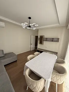 Kirayə verilir 2 otaqlı mənzil 72 m²
