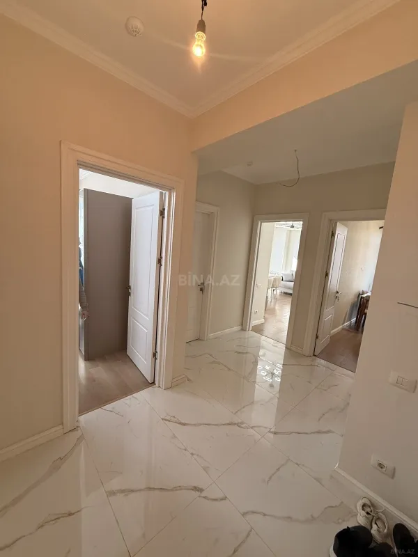 Kirayə verilir 2 otaqlı mənzil 72 m²