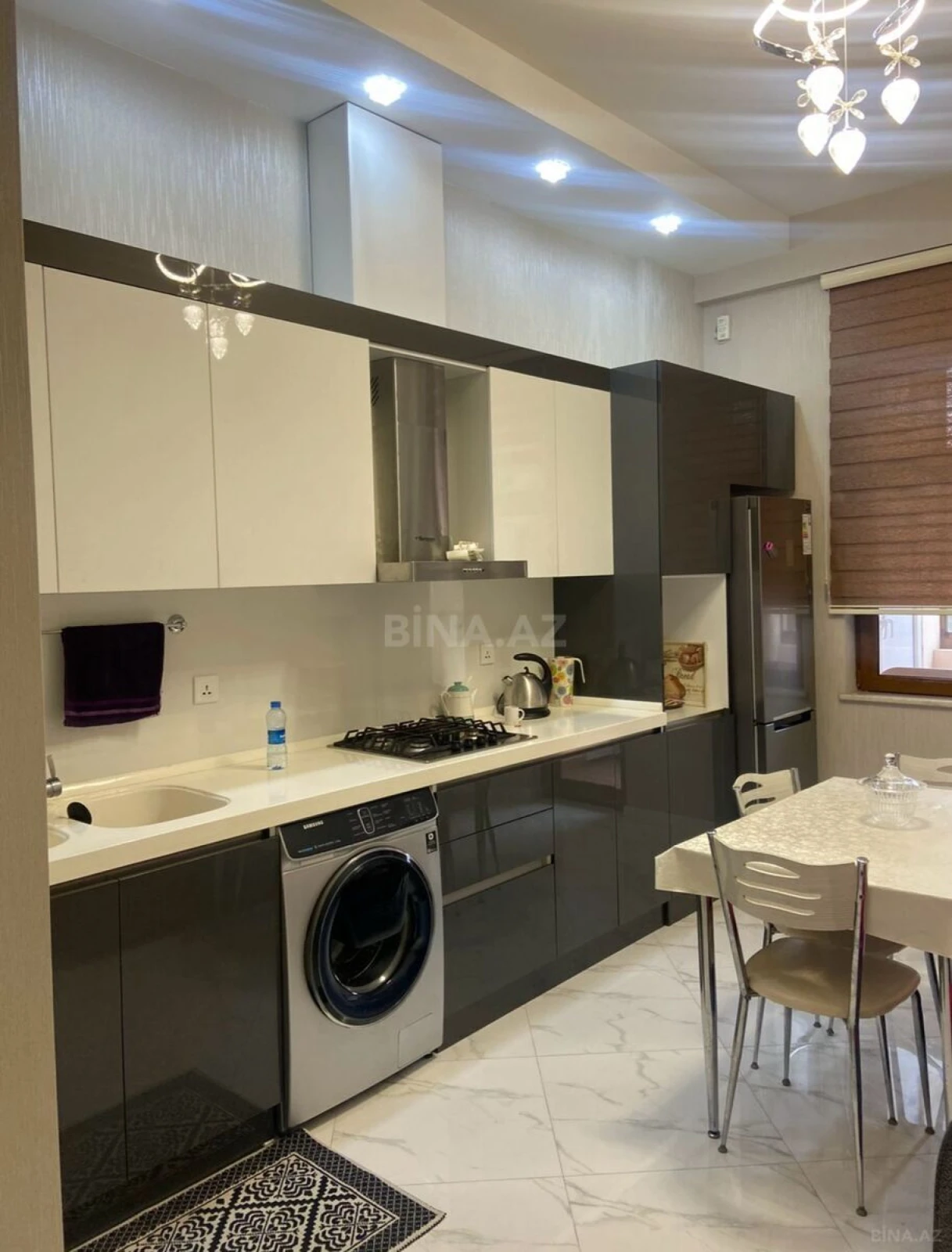 Kirayə verilir 2 otaqlı mənzil 80 m²