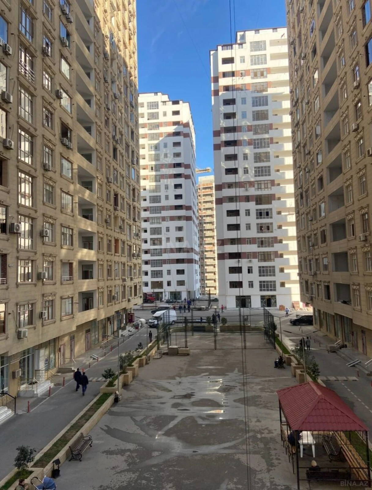 Kirayə verilir 2 otaqlı mənzil 80 m²