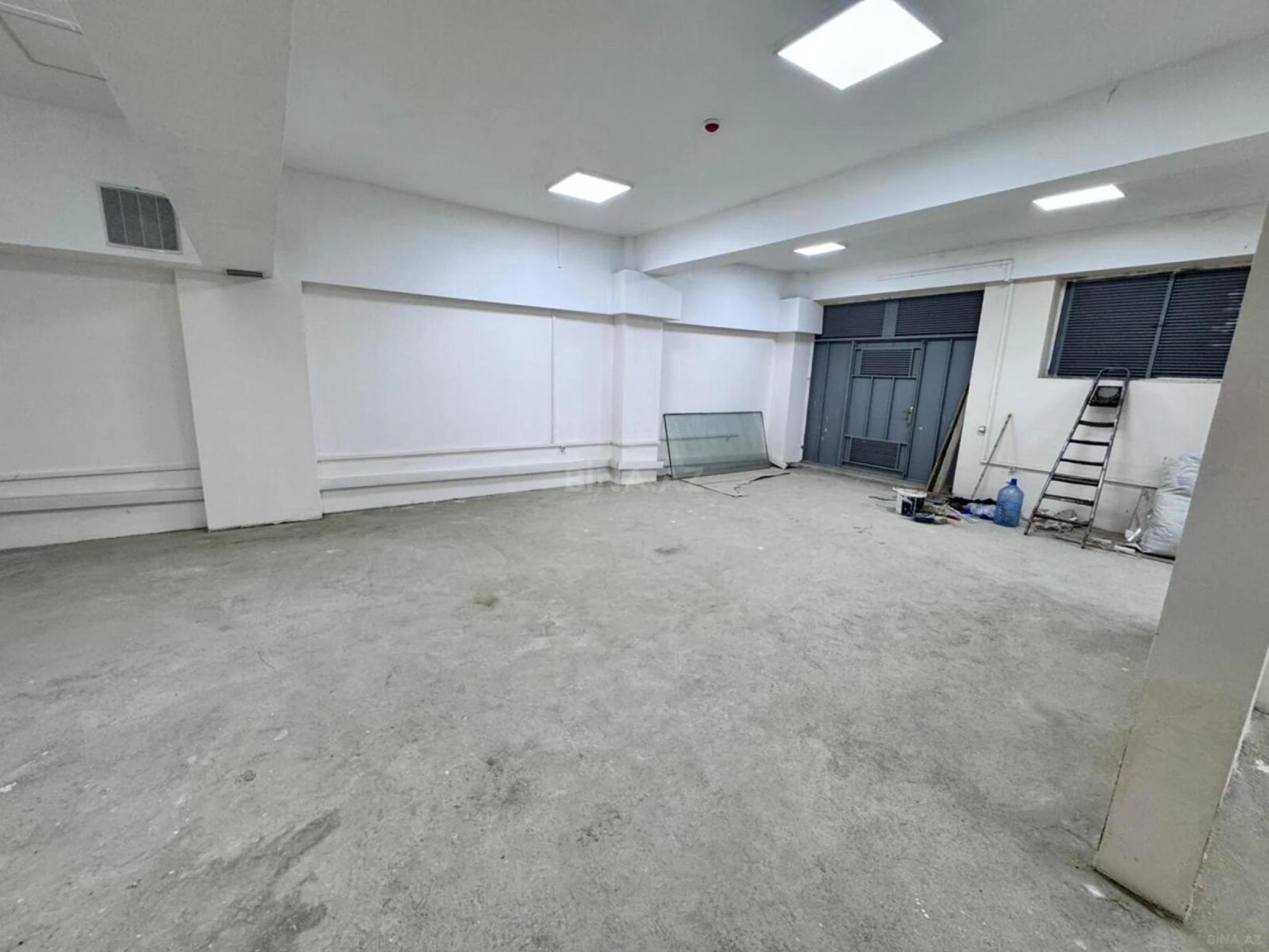 Kirayə verilir obyekt 400 m²