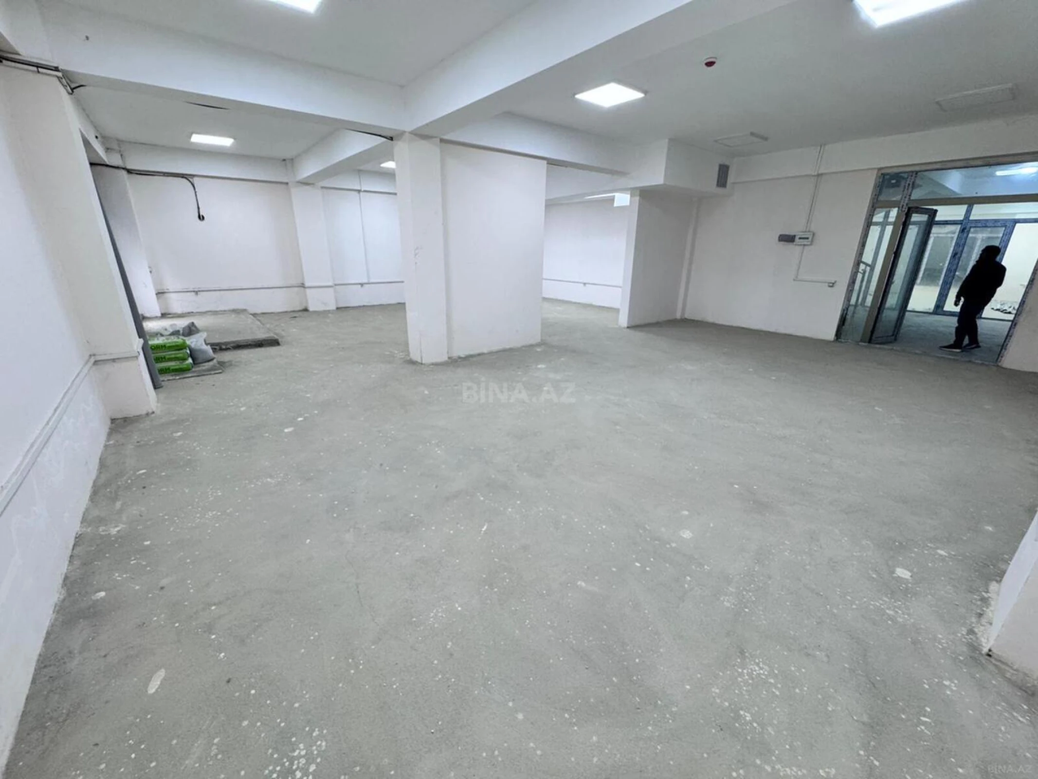 Kirayə verilir obyekt 400 m²