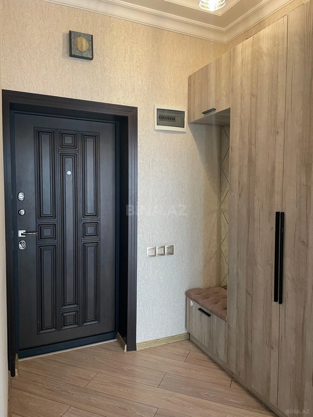 Kirayə verilir 2 otaqlı mənzil 90 m²
