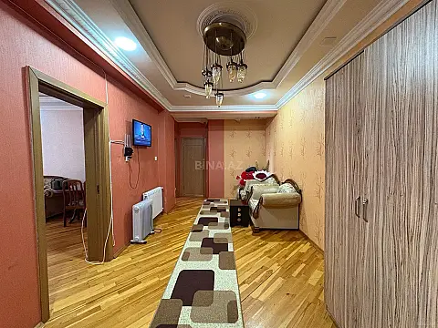 Kirayə verilir 2 otaqlı mənzil 100 m²