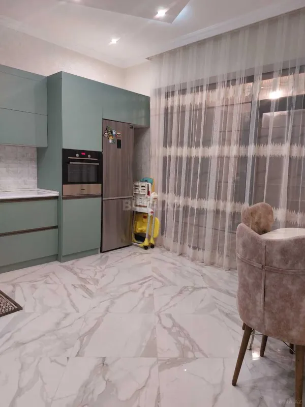 Satılır 4 otaqlı həyət evi 180 m²