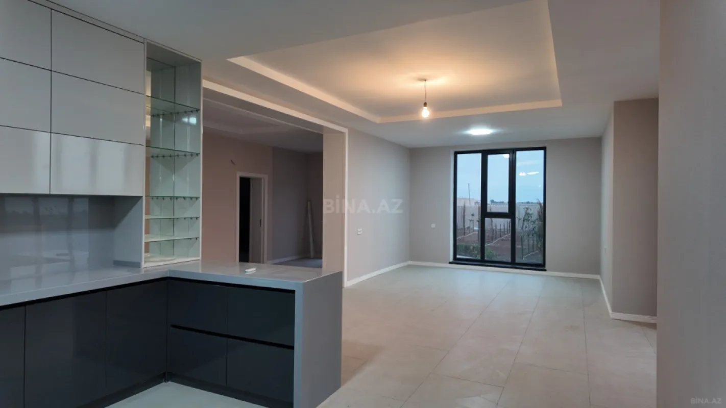 Satılır 7 otaqlı həyət evi 370 m²
