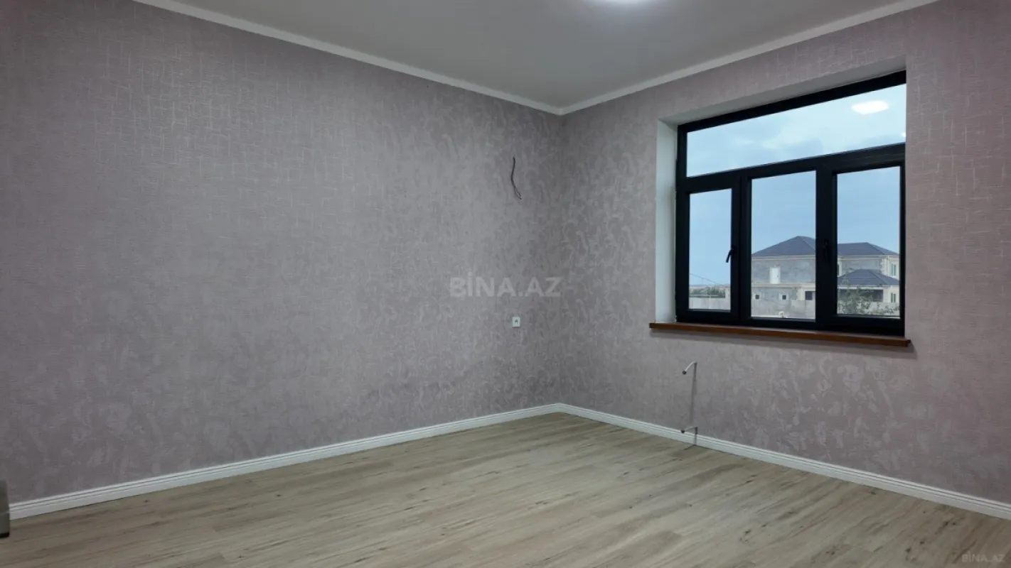 Satılır 7 otaqlı həyət evi 370 m²