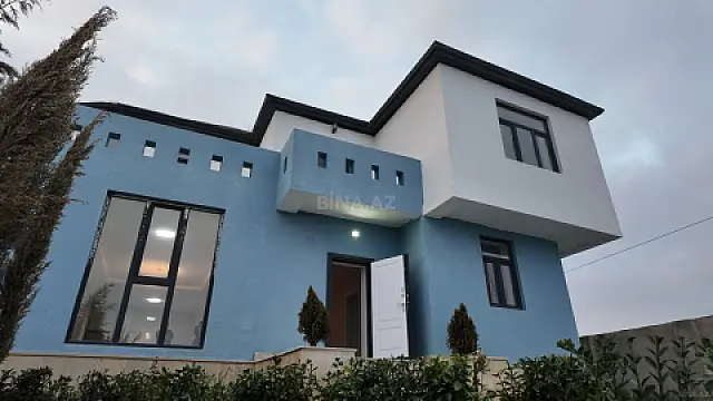 Satılır 7 otaqlı həyət evi 370 m²